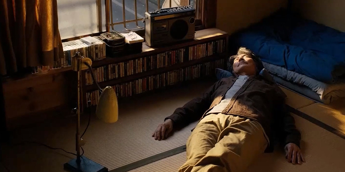 Perfect Days - Hirayami lying on his floor