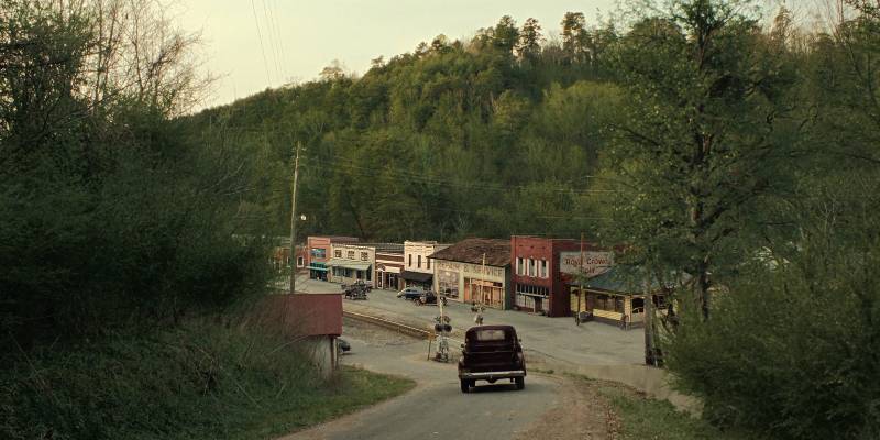 Car driving through Oak Mountain State Park in Pelham, Alabama